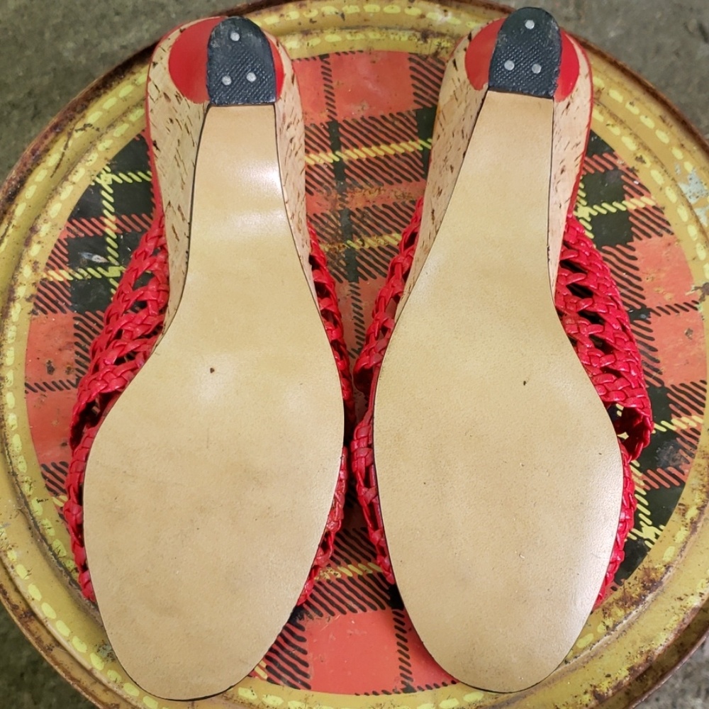 Messina Vintage Wedge Heels - Picture 4 of 7